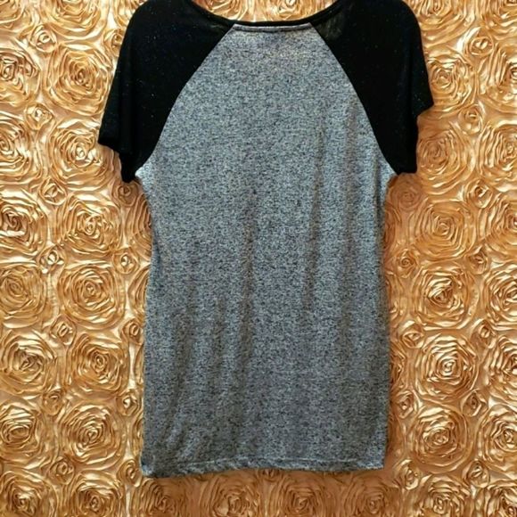 4/$20 🤩Thyme Grey/ Black TShirt - Picture 8 of 8